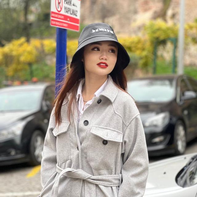 6 Potret Vanessa Khong Tunangan Indra Kenz, Ikut Terseret Kasus Penipuan