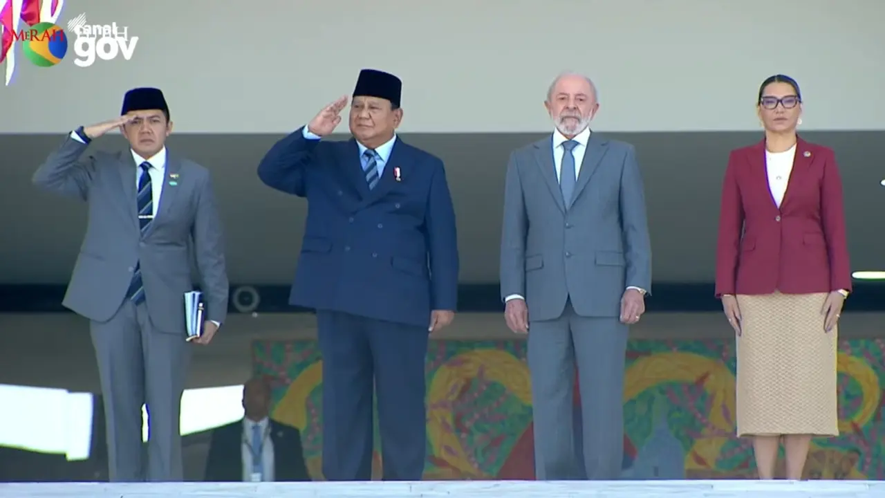 Presiden Prabowo Subianto menemui Presiden Brasil, Luiz Inácio Lula da Silva di Istana Kepresidenan Brasil, Brasilia, Rabu (9/7/2025).