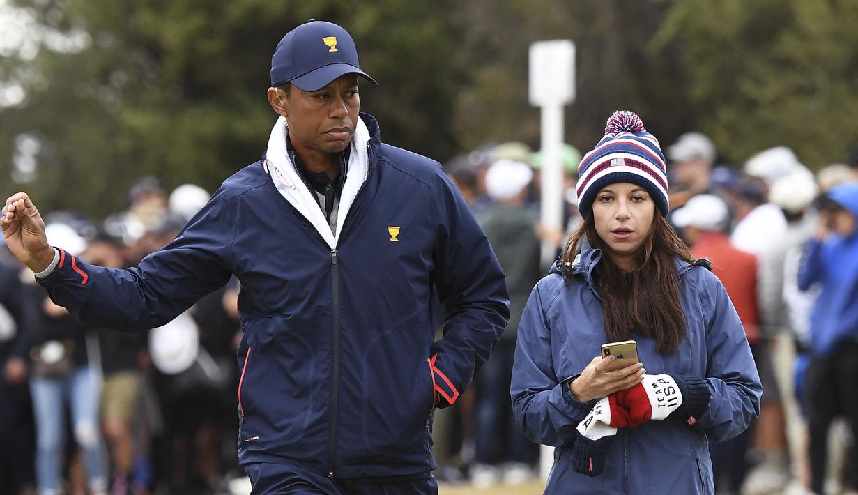 Erica Herman. Adalah seorang manajer restoran atlet di Florida yang menjalin hubungan dengan Tiger Woods sejak 2017 hingga kini, setelah berpisah dengan sang istri Elin Nordegren karena terkuaknya perselingkuhan dengan beberapa wanita pada tahun 2009. (AFP/William West)