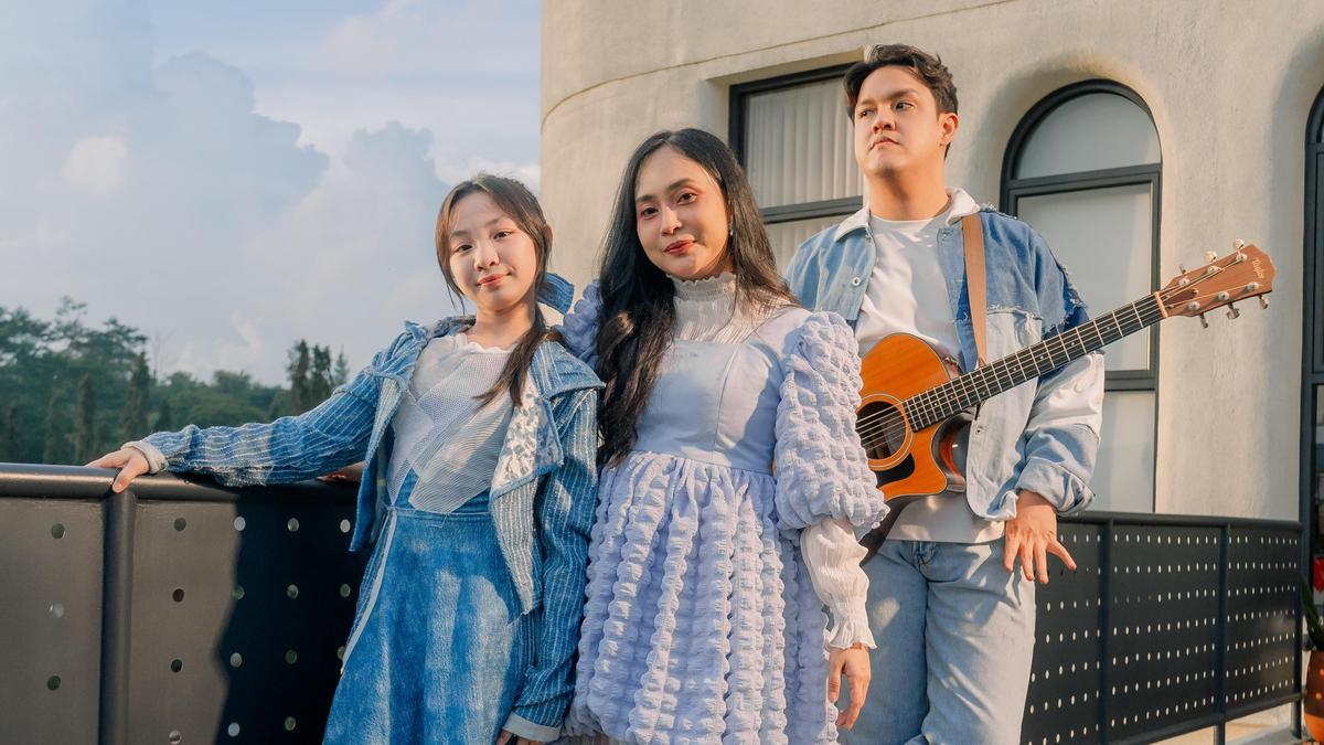 Kolaborasi Etenia Croft dan Duo Aviwkila, Hadirkan Energi Positif Lewat Lagu Baru Teman Istimewa