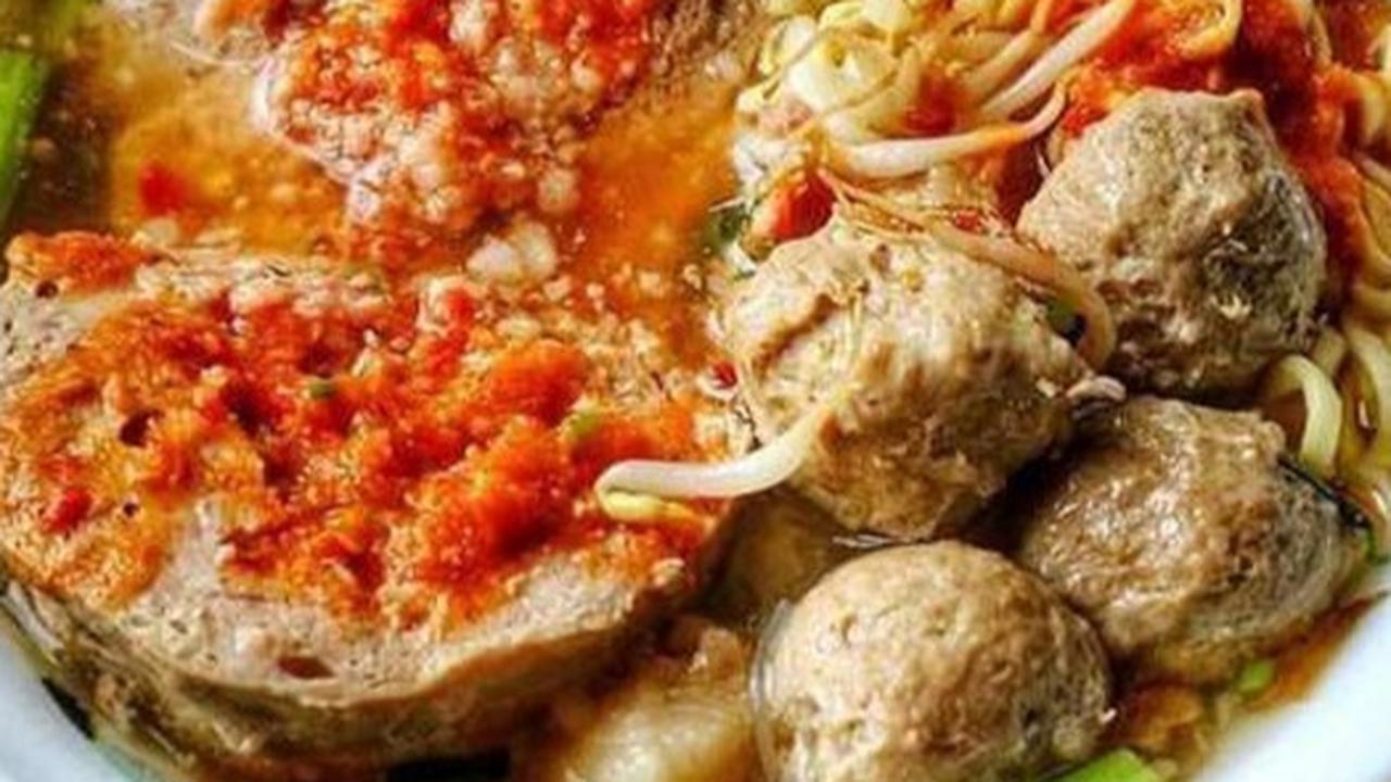 ilustrasi bakso mercon