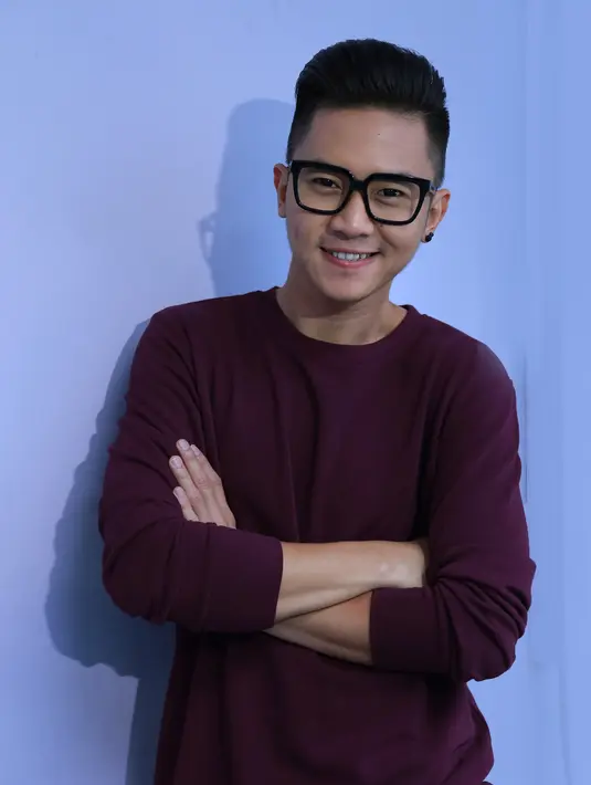 Kepada sang kekasih pun Rafael juga mendapatkan pengertian. Karena itu sebelum melangkah ke jenjang pernikahan, mereka berdua masih mengejar kariernya di dunia hiburan. (Galih W. Satria/Bintang.com)