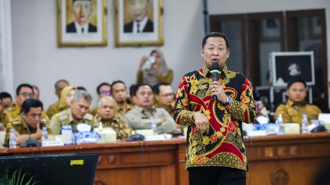 Beri Kuliah Pakar di Untag Semarang, Wakil Ketua KPK Rohcahyanto Tekankan soal Integritas dan Pelayanan