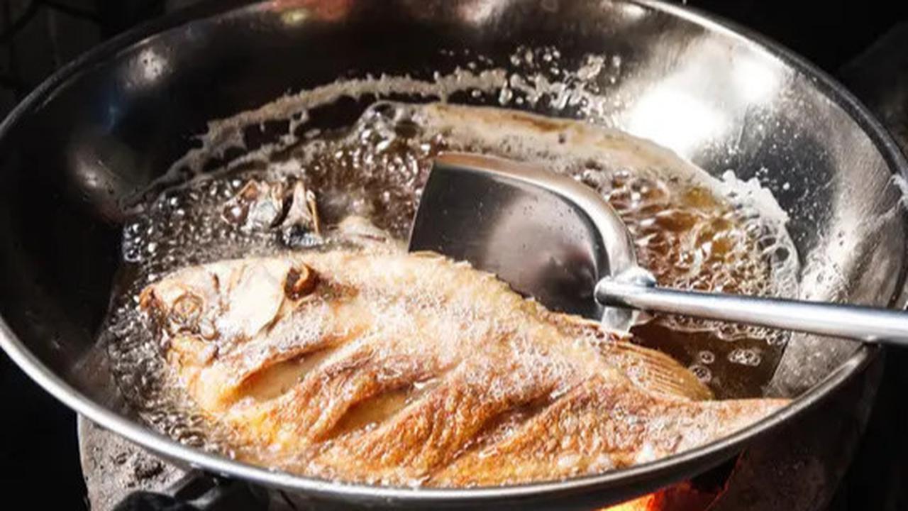 5 Cara Menggoreng Ikan Agar Tidak Menempel di Wajan, Lebih Bersih dan Sehat