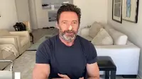 Hugh Jackman berkisah tentang dirinya yang menghadapi kanker kulit dan mendorong banyak orang untuk menggunakan sunscreen. (Tangkapan Layar Instagram/thehughjackman)