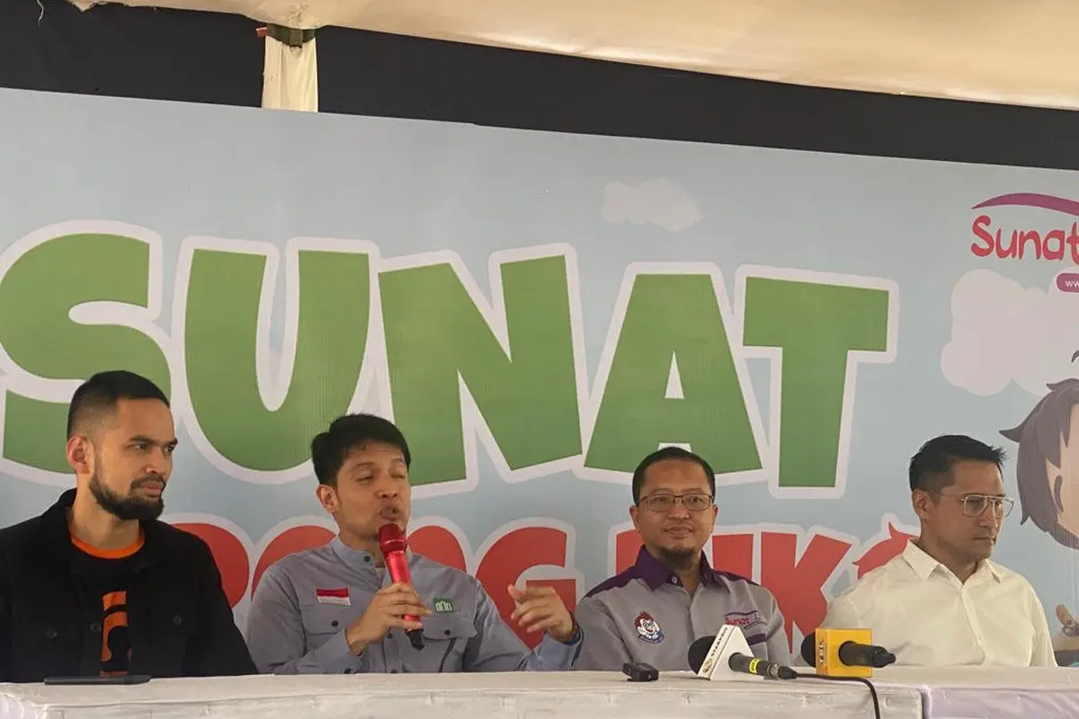 Dimas Seto Lakukan Syiar Agama dengan Sunatan Massal
