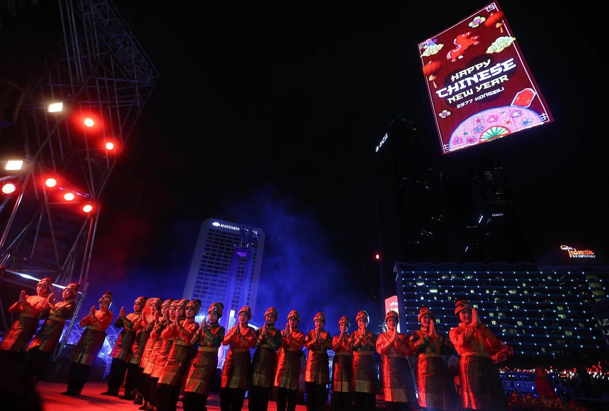 FOTO: Harmoni Imlek dan Ramadhan di Bundaran HI