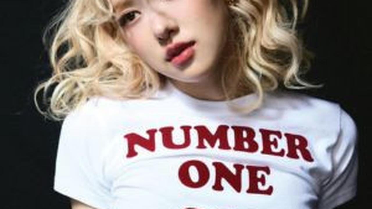 Ros&eacute; BLACKPINK Ungkap Kedekatannya dengan Taylor Swift: Dia Sangat Supportif!