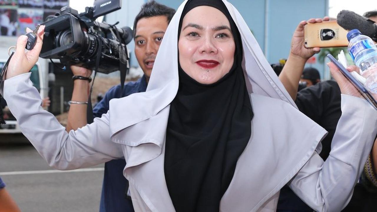 Potret Cantik Shabina Mecca di Momen Ultah ke-17, Sarita Abdul Mukti dan Faisal Harris Kompak Hadir Dinner Bareng Sang Anak