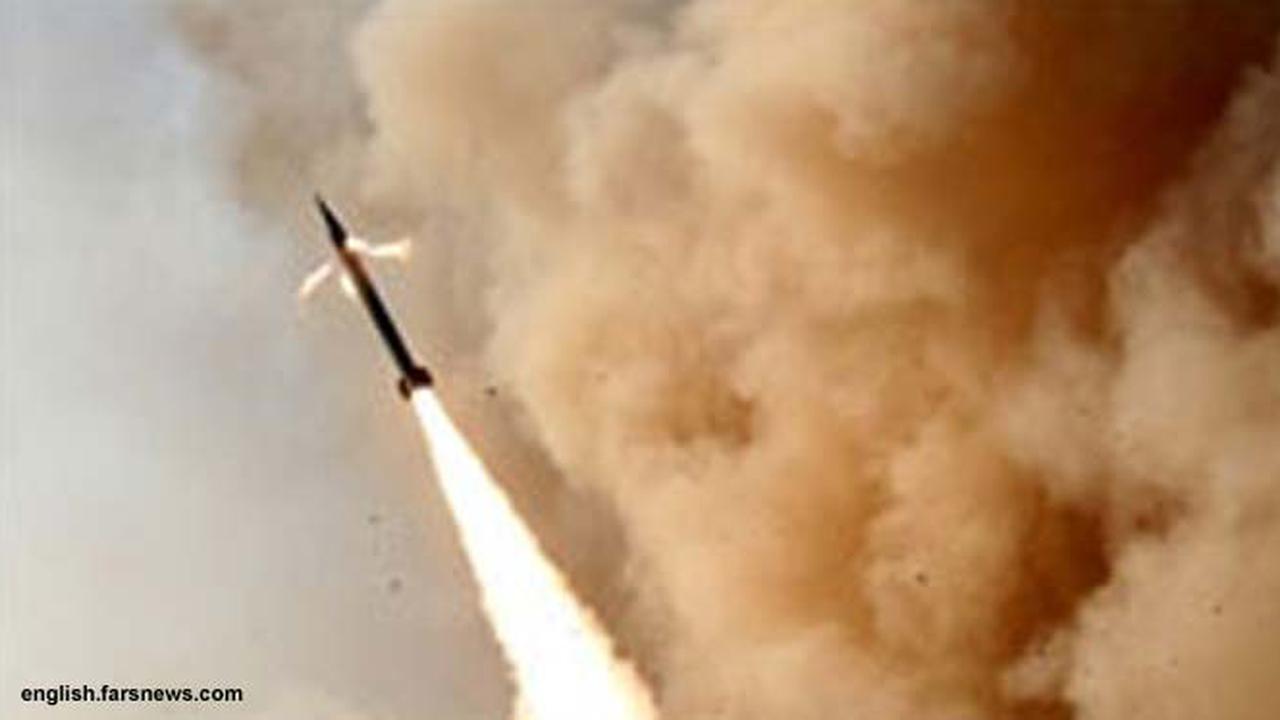 Iran Sukses Uji Coba 3 Jenis Rudal Terbaru