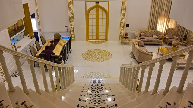 Pria India membangun rumah replika Taj Mahal untuk istri