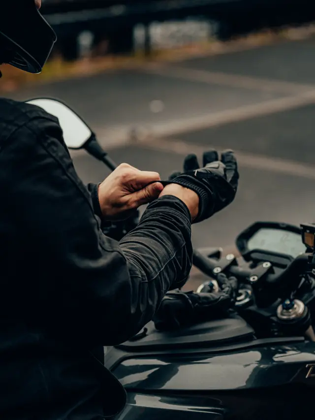 Sarung tangan motor