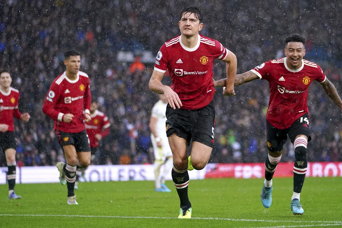 MU Menang di Markas Leeds United