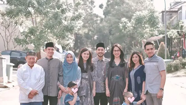 6 Potret Ayah Alyssa Soebandono Bareng Ketiga Anaknya, Penuh Kehangatan