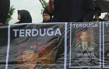 FOTO: Aksi Kamisan ke-807 Diwarnai Protes Kenaikan Pangkat Istimewa Prabowo Subianto