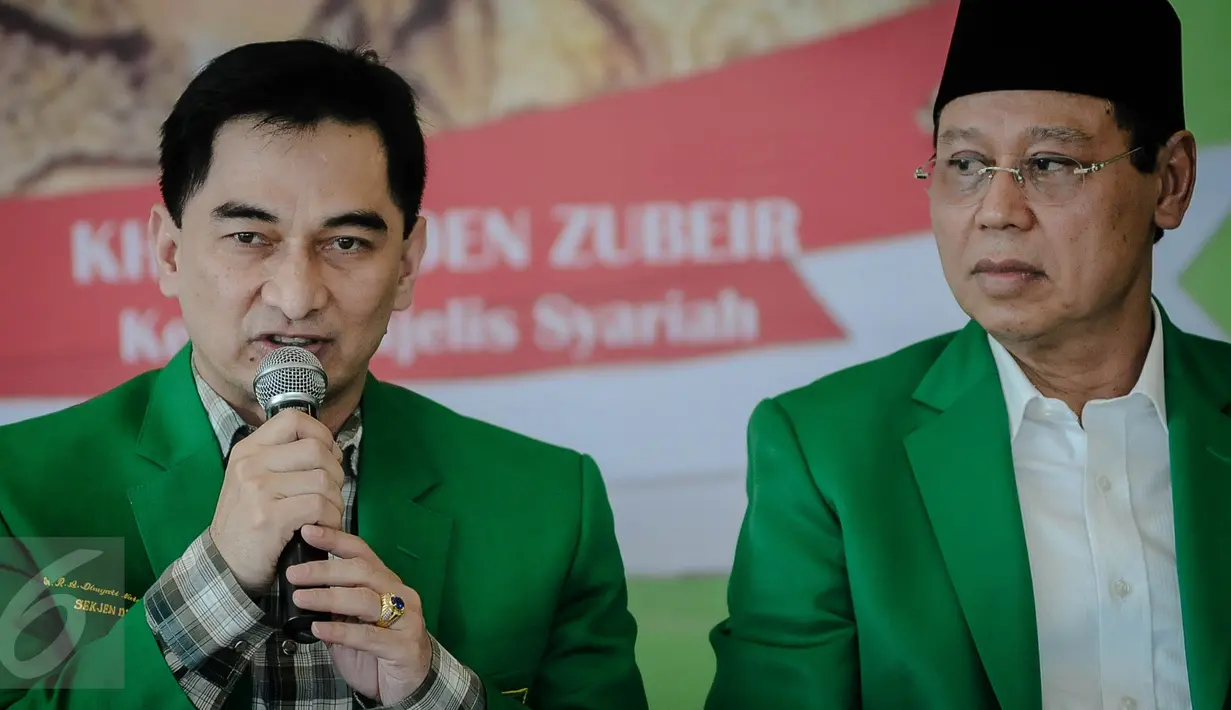 Sekjen PPP kubu Djan Faridz, Achmad Dimyati Natakusumah memberi keterangan di Jakarta, Jumat (7/10). PPP kubu Djan Faridz menyatakan dukungan kepada Basuki Tjahaja Purnama (Ahok)-Djarot Saiful Hidayat di Pilkada DKI 2017. (Liputan6.com/Faizal Fanani)