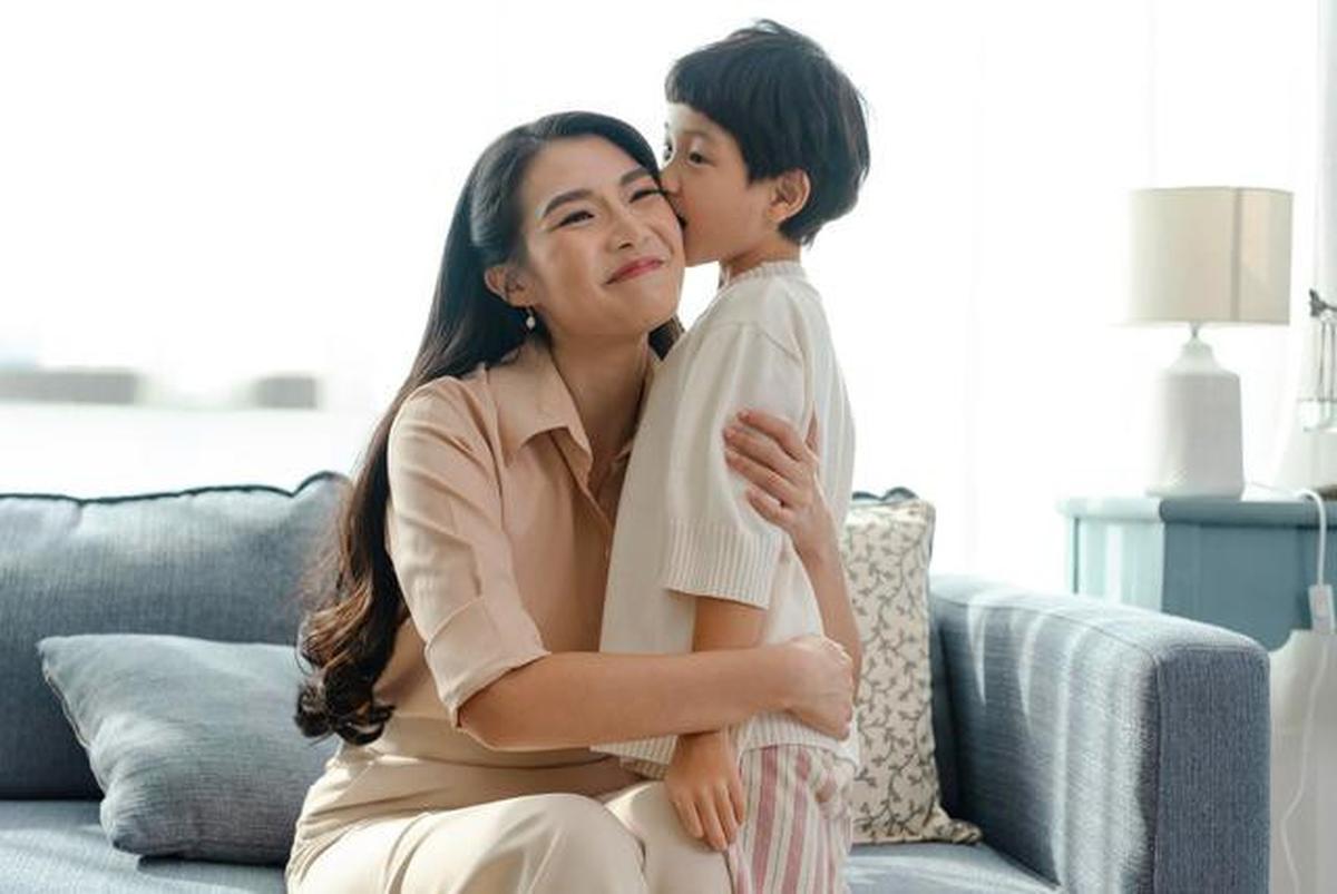70 Pantun Hari Ibu 2025 yang Menyentuh Hati dan Penuh Makna untuk Mengungkapkan Rasa Terima Kasih