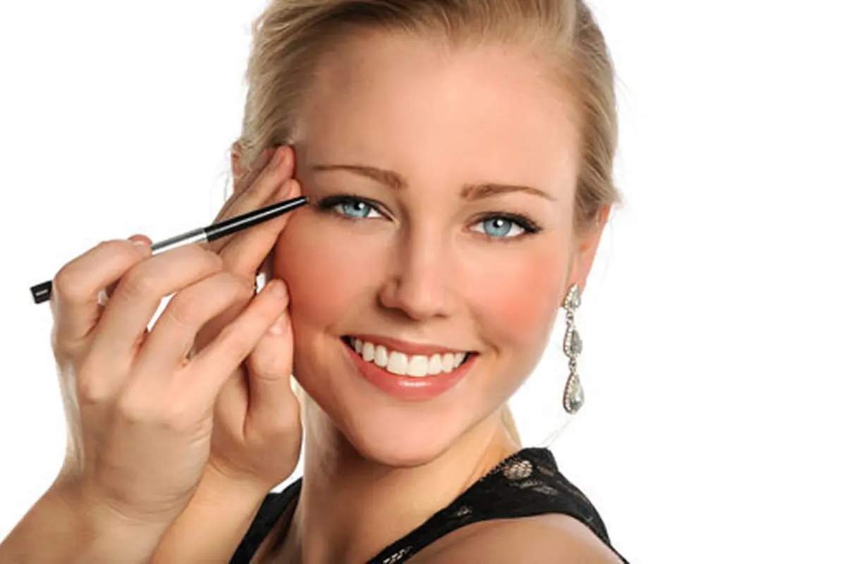 (c) shutterstock