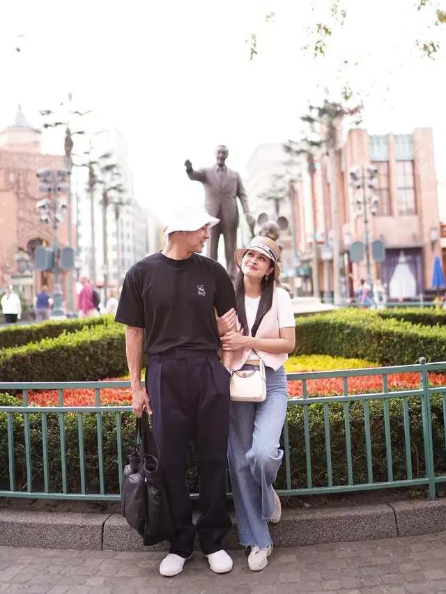 Adu Gaya Pasangan Sultan, Nagita Slavina-Raffi Ahmad dan Sandra Dewi-Harvei Moeis yang Lagi Liburan di Eropa