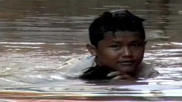 Banjir Setinggi 120 Cm Rendam 5 RT di Kedoya