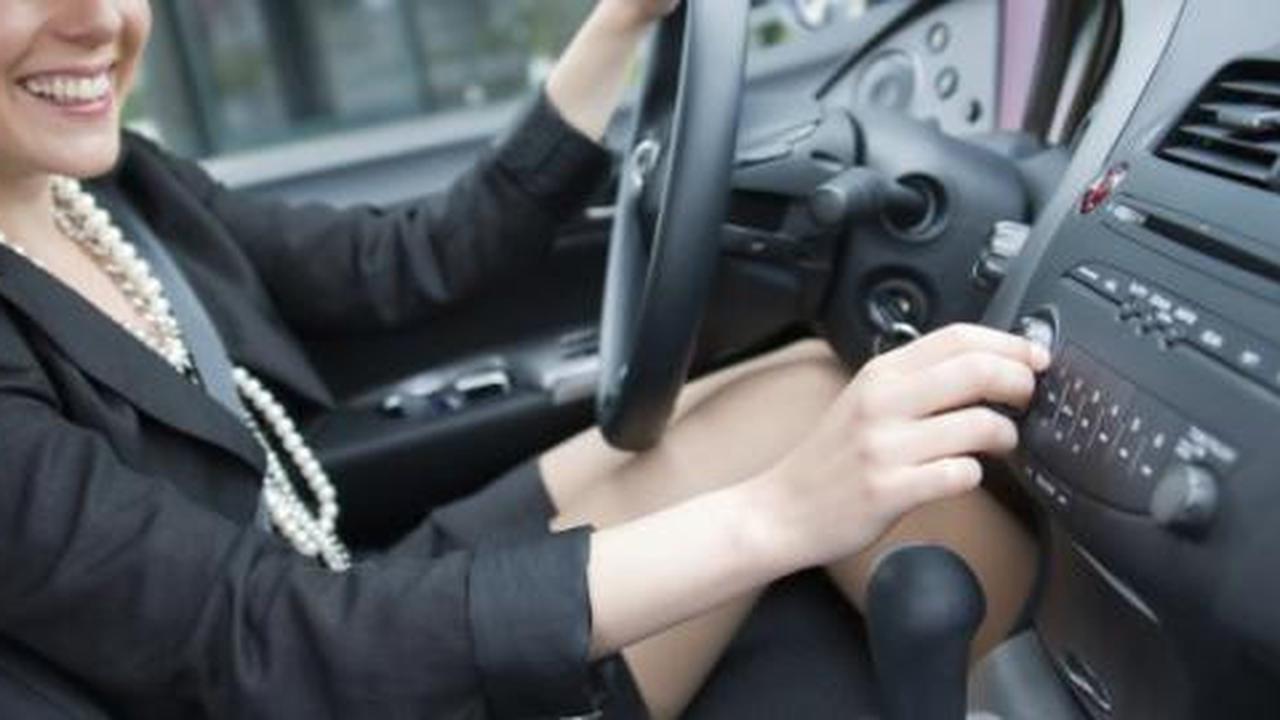 Tak semua lagu aman didengarkan sambil berkendara