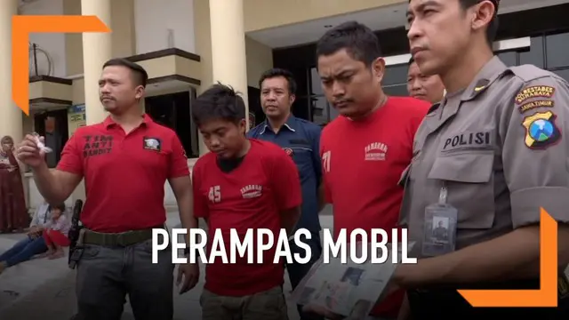 Polrestabes Gresik melumpuhkan 2 perampas kendaraan roda 4. sebelum melakukan aksinya pelaku membius korban melalui minuman