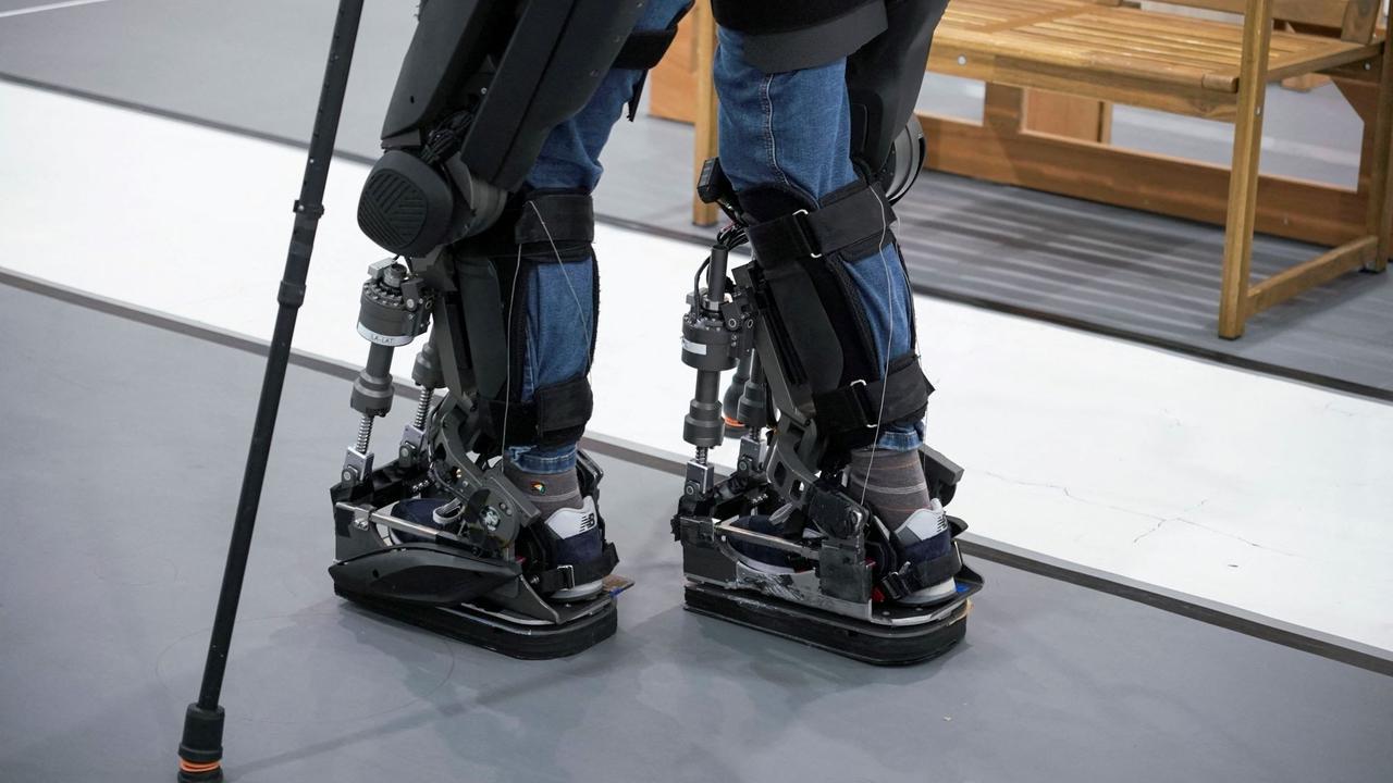 Robot Iron Man buatan Korea Selatan untuk bantu penderita lumpuh bisa berjalan