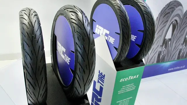 GT Radial sudah tidak menggunakan pembungkus plastik untuk ban IRC dan Zeneos (Ist)