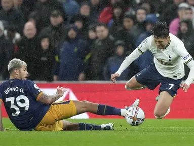 Newcastle berhasil mencuri poin penuh di kandang Tottenham Hotspur pada laga lanjutan Liga Inggris 2022/2023 yang berlangsung di Tottenham Hotspur Stadium, Minggu (23/10/2022) malam WIB. (AP/Frank Augstein)