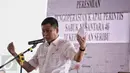 Menteri Perhubungan, Ignasius Jonan saat melakukan pidato pada acara peresmian Kapal Sabuk Nusantara 46  di Jakarta Utara, (28/1). Kapal ini dapat menampung 114 penumpang ditambah 18 orang Anak Buah Kapal (ABK). (Liputan6.com/Faizal Fanani)