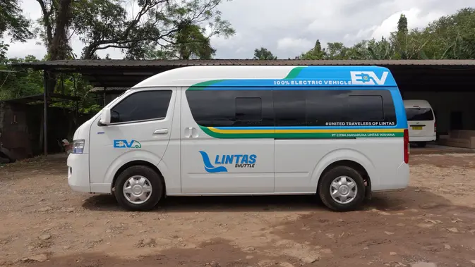 Gokil! Lintas Shuttle Sekarang Pake Mobil Listrik, Ramah Lingkungan Abis!