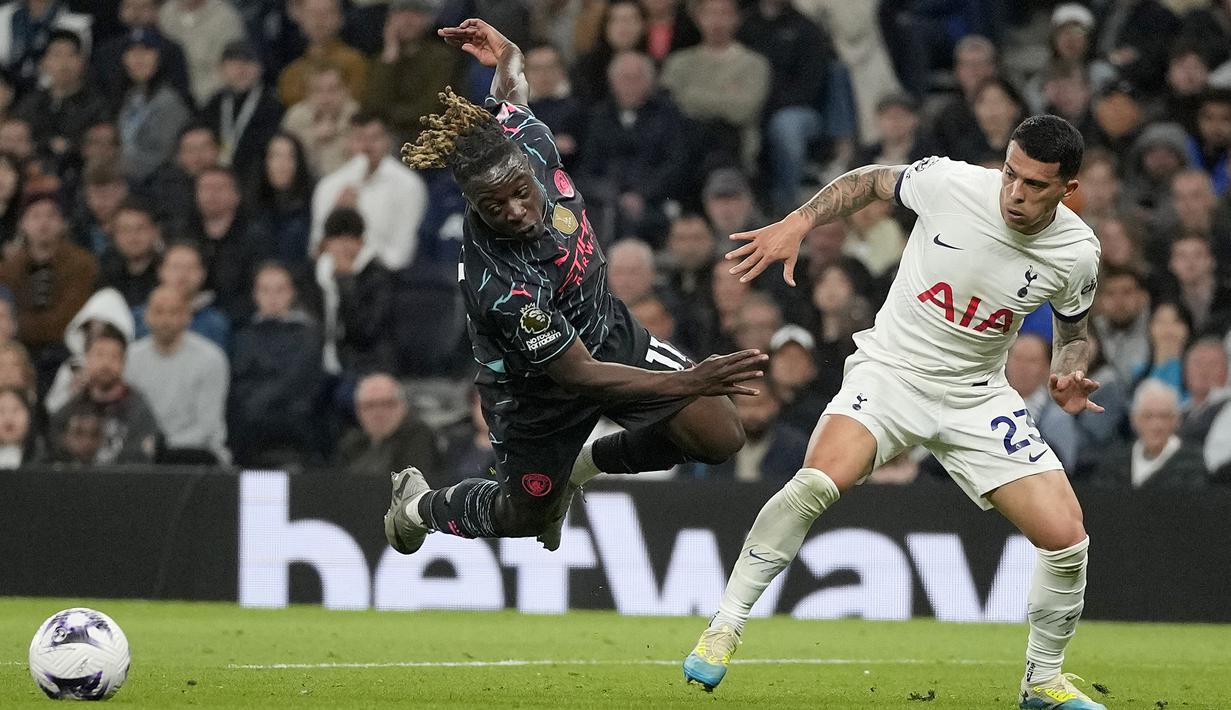 Manchester City mempermalukan Tottenham dengan skor 2-0. (AP Photo/Kin Cheung)