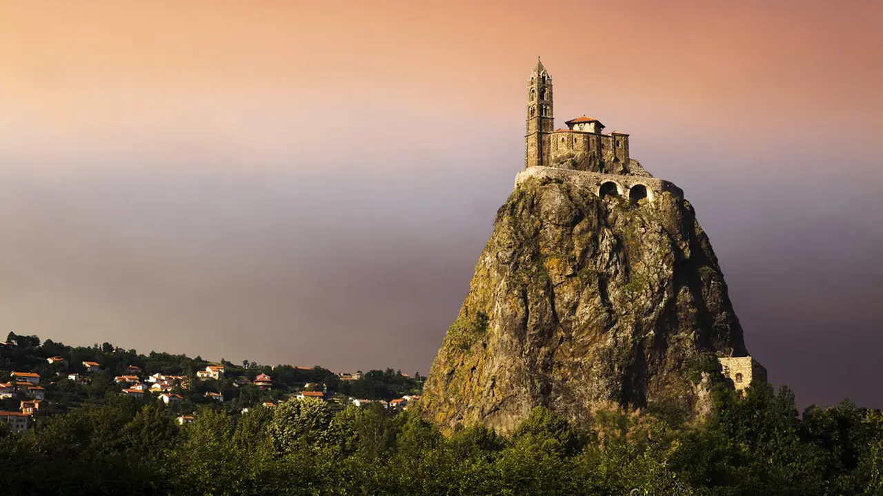 Gereja Saint-Michel d’Aiguilhe, Perancis
