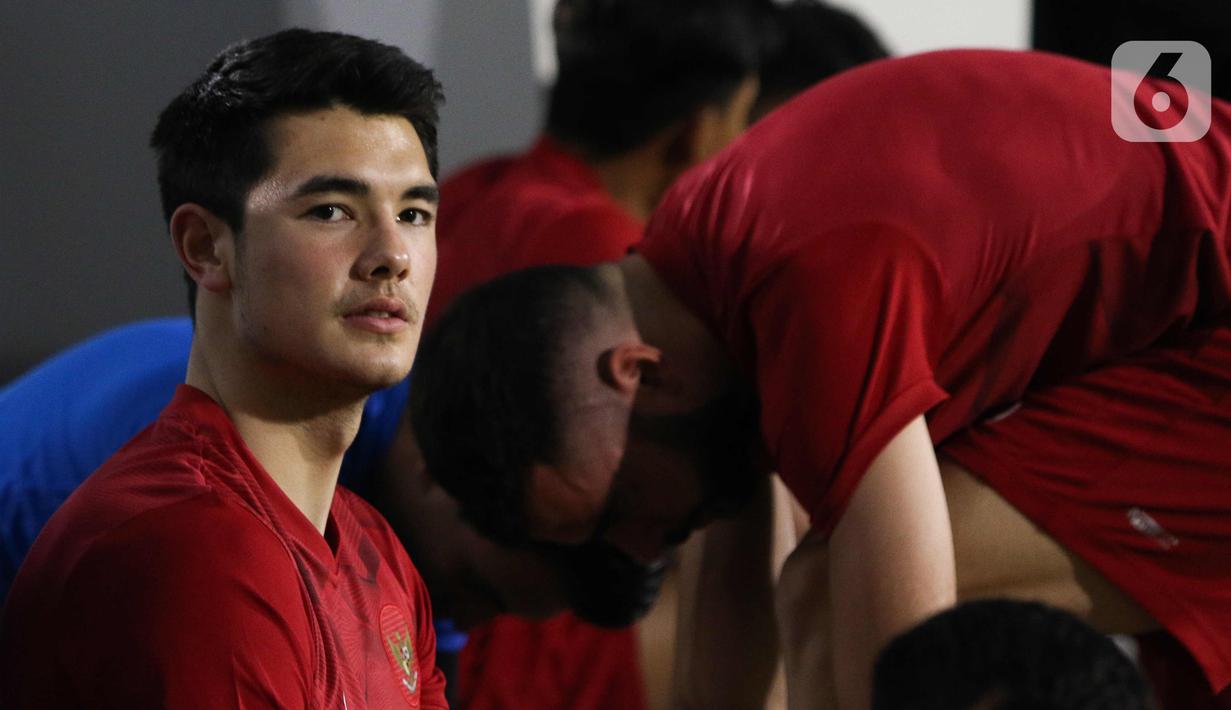 Sementara Skuad Shin Tae-yong berada di posisi 151 FIFA.  (Liputan6.com/Herman Zakharia)