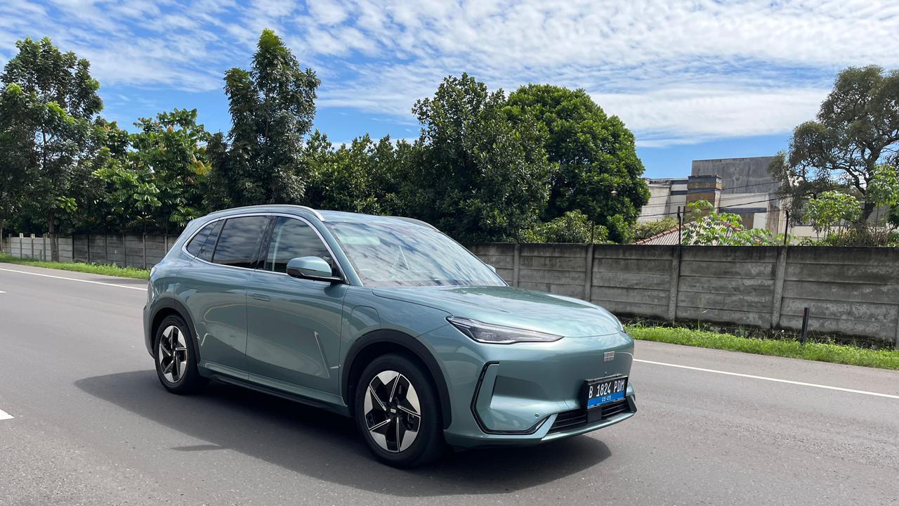 Geely EX5
