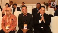 Calon ketua umum PSSI, Erick Thohir (kanan) saat pembukaan Kongres Luar Biasa (KLB) PSSI di Hotel Shangri-La, Jakarta Pusat, Kamis (16/2/2023). Adapun selain Erick Thohir dan La Nyalla, terdapat dua calon ketua umum PSSI lainnya, yakni Arif Putra Wicaksono dan Doni Setiabudi. (Liputan6.com/Herman Zakharia)
