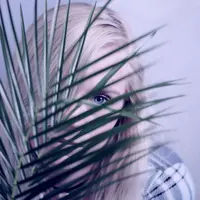 Tiga zodiak ini cenderung suka sendirian. (Sumber foto: unsplash.com)