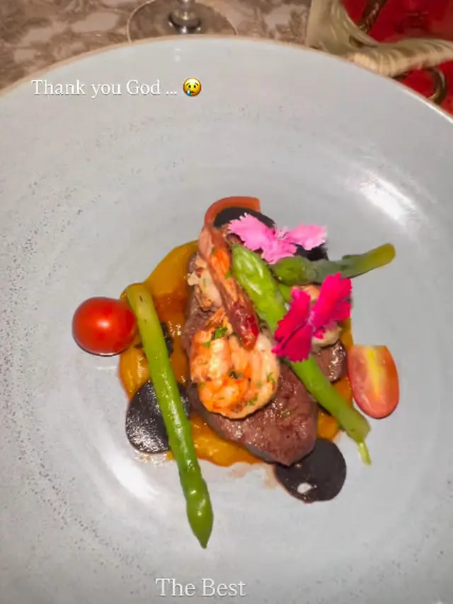 Momen Dinner Ari Lasso dan Dearly Joshua di Bali (Foto: Instagram @dearlyjoshua)