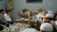 Kapolri Silaturahmi ke Ponpes Al Hamidy Pamekasan, Minta Nasihat Ulama