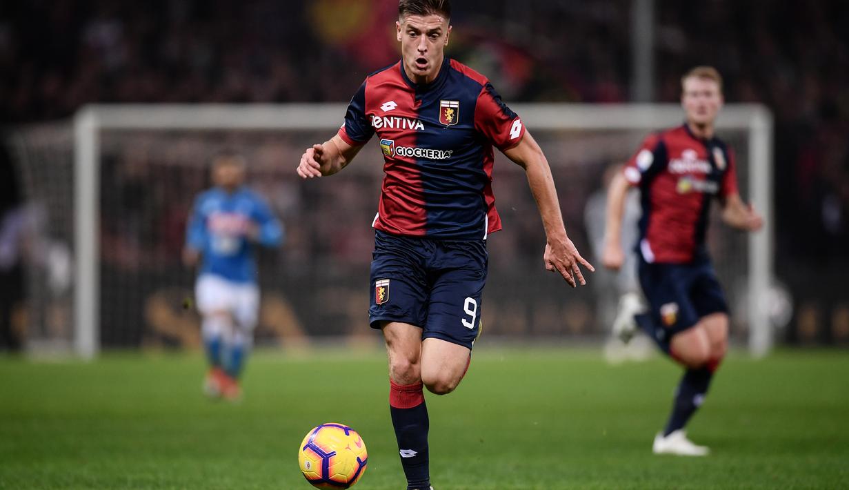 2. Krzysztof Piatek (Genoa) - 10 gol (AFP/Marco Bertorello)