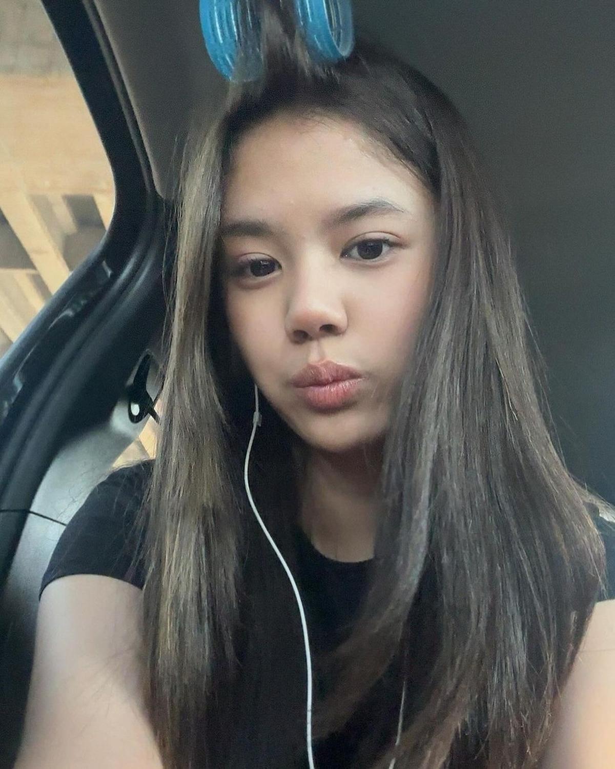 1. Safeea Ahmad Tumbuh Menjadi Remaja Cantik