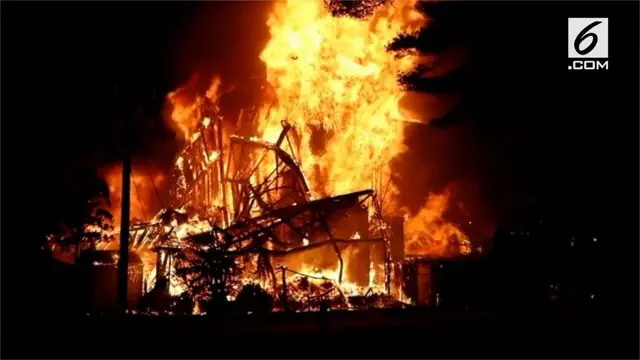 VIDEO: Gedung Pertunjukan Shakespeare Terbakar