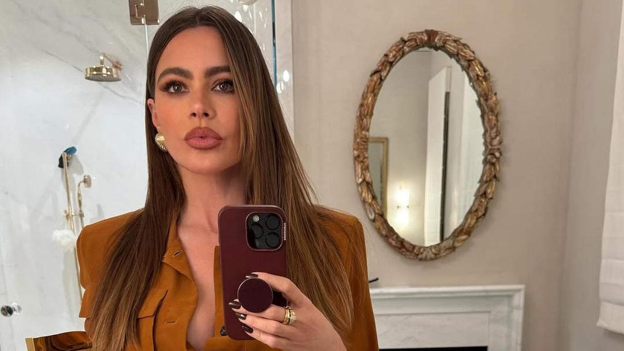 Sofia Vergara dan Lewis Hamilton Dikonfirmasi Hanya Berteman