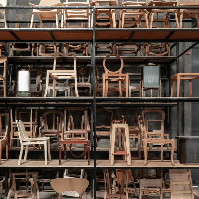 Furnitur