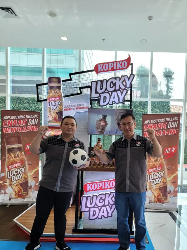 Tantan Sumartana- chief sales and marketing officer 3 tv