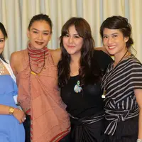 Geng Cinta di AAdC 2, Titi Kamal, Adinia Wirasti, Dian Sastrowardoyo dan Sissy Priscilla. (foto: Rommy Ramadhan/Liputan6.com)