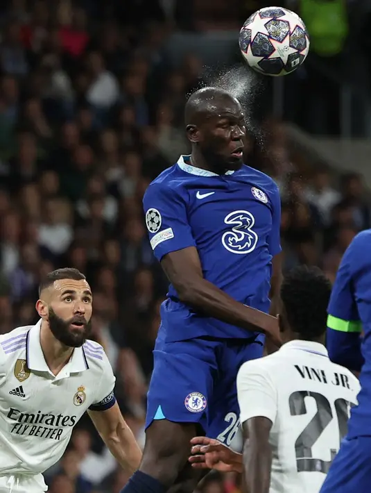 <p>"Kami ingin berterima kasih atas kontribusi Kalidou di dalam dan luar lapangan selama berada di Stamford Bridge. Kami mendoakan yang terbaik untuk kariernya ke depan," ujar pernyataan resmi Chelsea. (Pierre-Philippe MARCOU/AFP)</p>