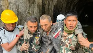 Keajaiban di Nepal, 2 Korban Ditemukan Selamat 10 Hari Pasca Banjir Bandang