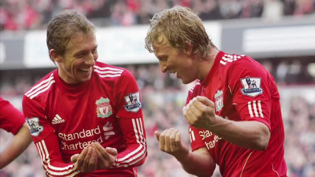 Duel seru Liverpool vs Manchester United, dua tim Premier League, Inggris dari masa ke masa. Kedua tim akan bertarung kembali pada MInggu (17/1/2016) nanti.