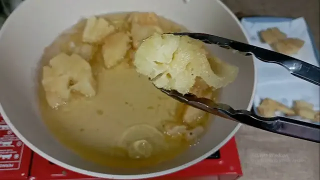 Tidak Perlu Digoreng 2 Kali, Ini Cara Goreng Singkong Agar Renyah dan Mekar